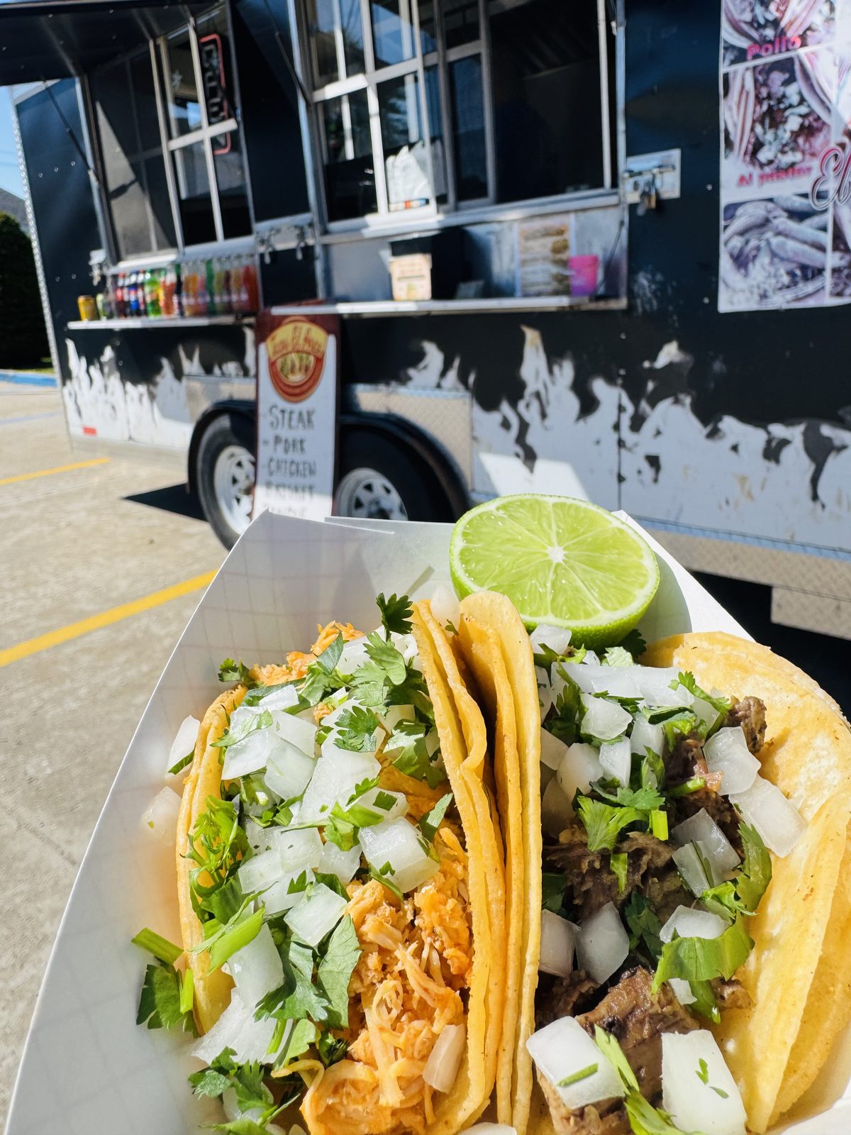 Camión de Tacos El Arca